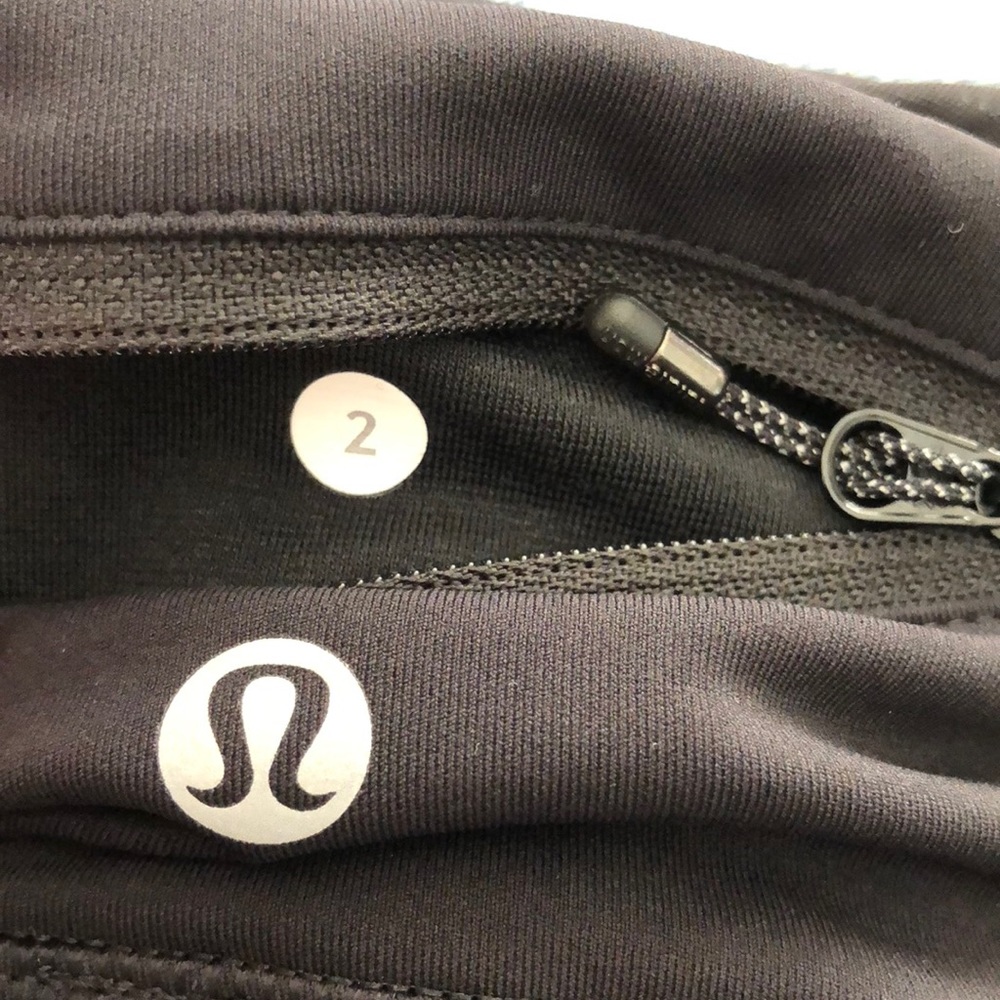 LULULEMON ATHLETICA BLACK LEGGINGS SIZE - 2 - Picture 7 of 8